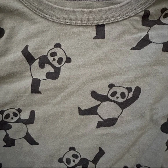 Tea Collection panda shirt 5T - Picture 2 of 4